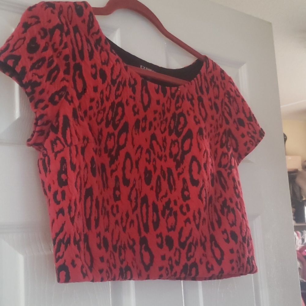 Express crop top